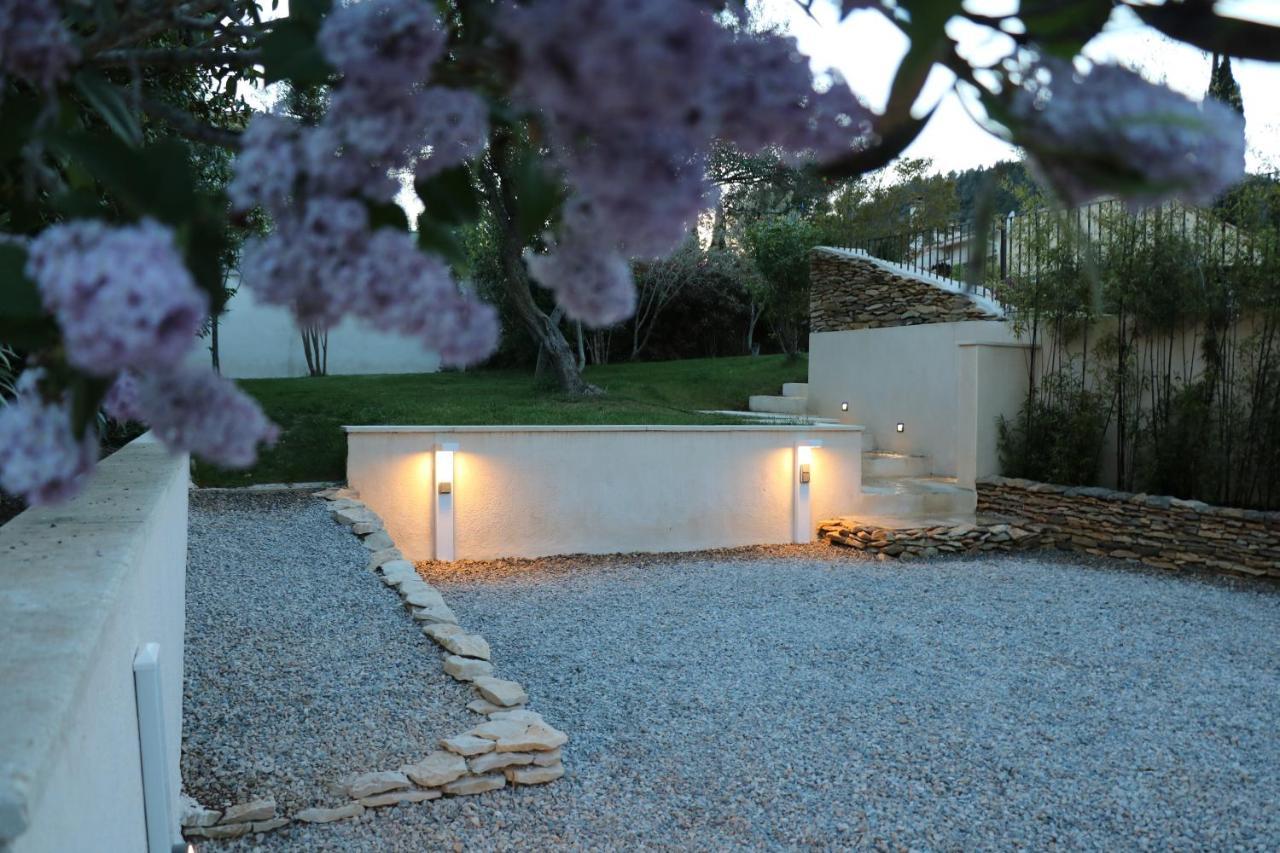 La Villa Des Moulins 卡勒维松 外观 照片